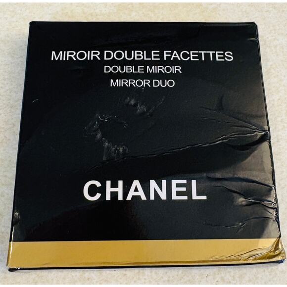 COMPACT MIRROR: Limited-Edition CHANEL Pink w/Golden Monogram, NWOT - Picture 13 of 13